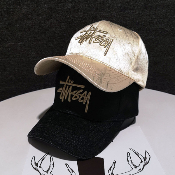 Modern sapka napellenzővel és fényes hatással