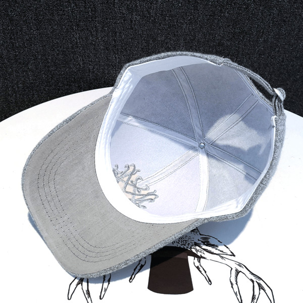 Sport-alkalmi női sapka - hímzéssel