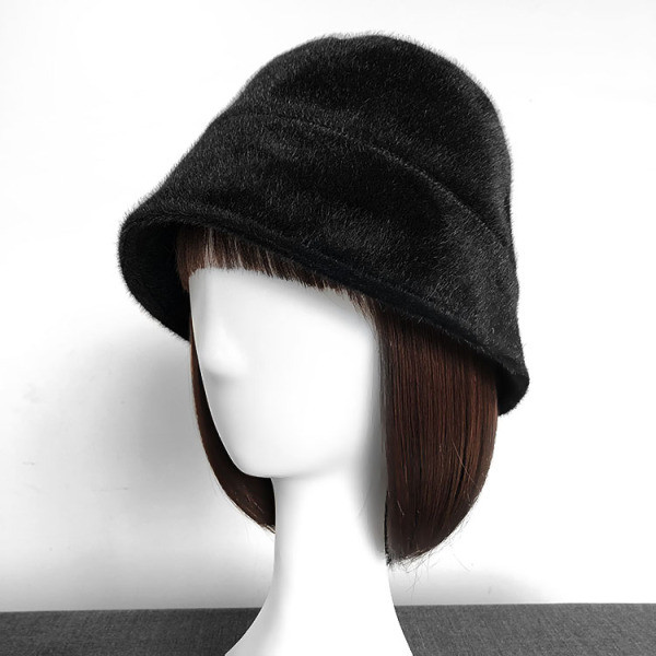 Új modell téli tollkalap