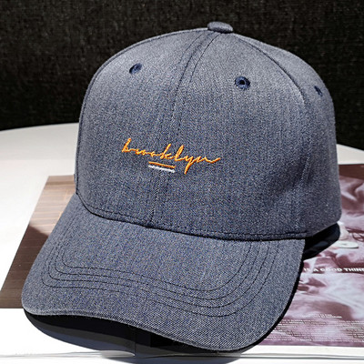 Καπέλο μπέιζμπολ με κεντημένη επιγραφή
