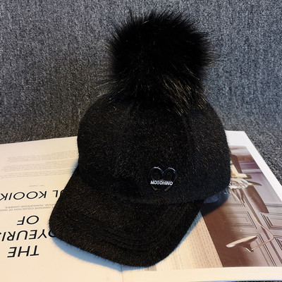 Új modell női sapka pehelypomponnal