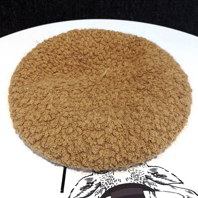 Μοντέρνο γυναικείο μπερέ 