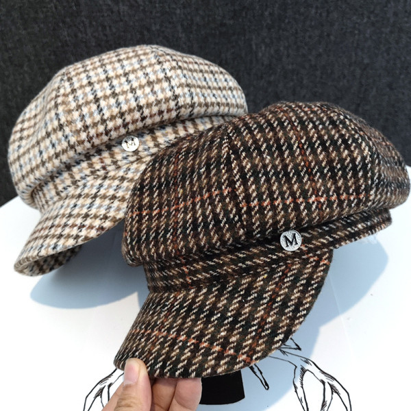 Νέο γυναικείο μάλλινο καπέλο με γείσο τύπου τραγιάσκα