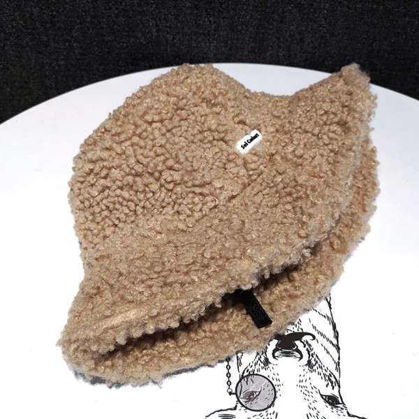 Lepršava ženska ribička kapa