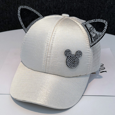 Μοντέρνο γυναικείο καπέλο με τρισδιάστατα στοιχεία και πέτρες