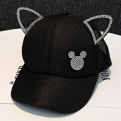 Μοντέρνο γυναικείο καπέλο με τρισδιάστατα στοιχεία και πέτρες