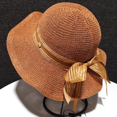 Μοντλερνο γυναικείο καπέλο με κορδέλα