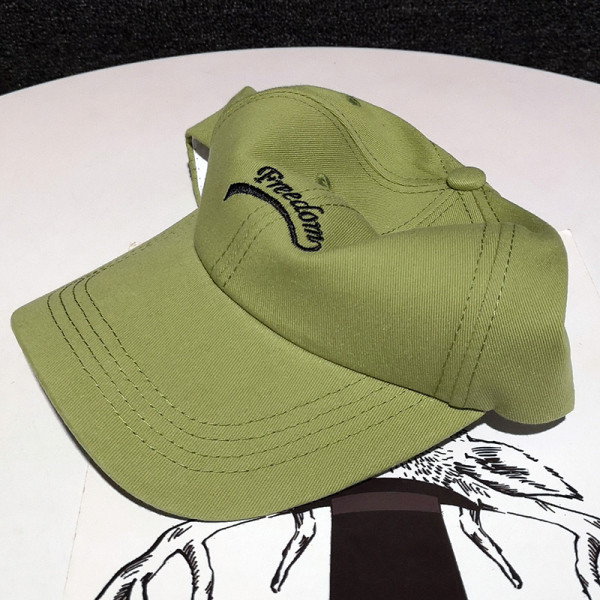 Unisex baseball kapa s izvezenim natpisom