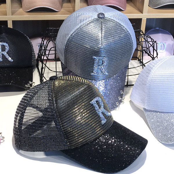 Modern női baseball sapka fényes elemekkel