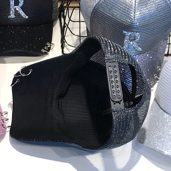 Modern női baseball sapka fényes elemekkel