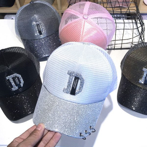 Modern női baseball sapka fényes elemekkel