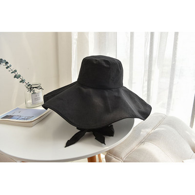 Női sapka rojtokkal