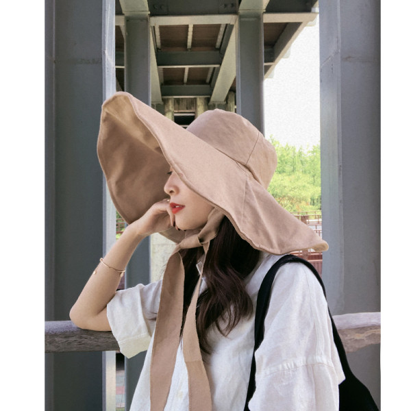 Női sapka rojtokkal