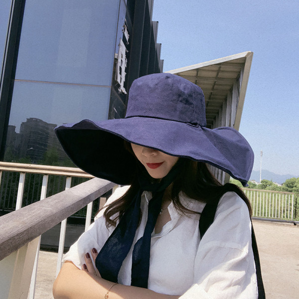 Női sapka rojtokkal