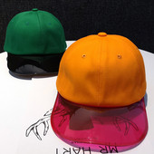 Καθημερινό γυναικείο καπέλο με διαφανές γείσο