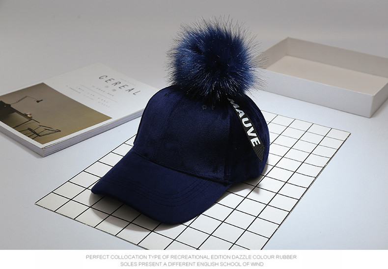 Modern női bársony sapka több színben