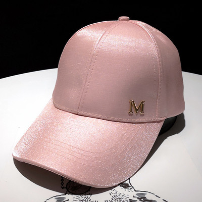 Γυναικείο καπέλο νέο μοντέλο - με γείσο και μεταλλικό στοιχείο