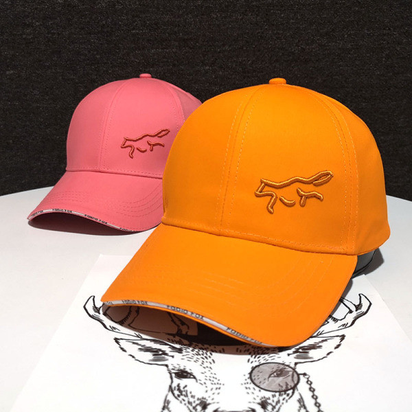 Női baseball sapka hímzéssel