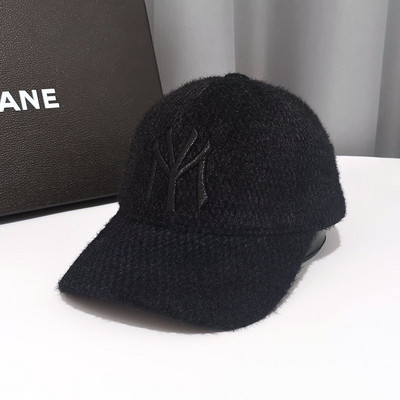 Γυναικείο καπέλο  μπέιζμπολ από γούνα