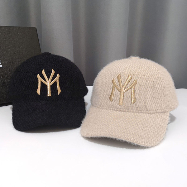 Γυναικείο καπέλο  μπέιζμπολ από γούνα