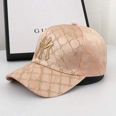 Καπέλο νέου μοντέλου με γείσο με λαμπερό εφέ