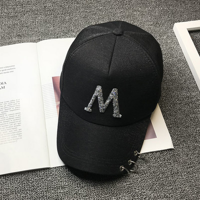 Alkalmi sapka napellenzővel - alkalmas férfiak és nők számára