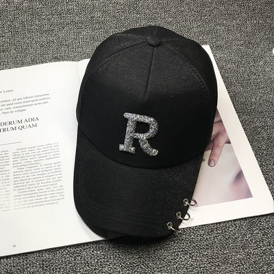 Alkalmi sapka napellenzővel - alkalmas férfiak és nők számára