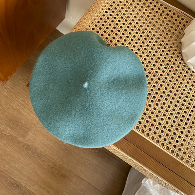 Μαλλίνο γυναικείο καπέλο τύπου μπερέ