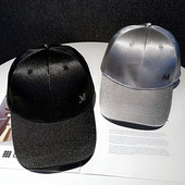 Női sapka fém elemes baseball golyóval