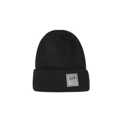 Napi téli női sapka különféle feliratokkal