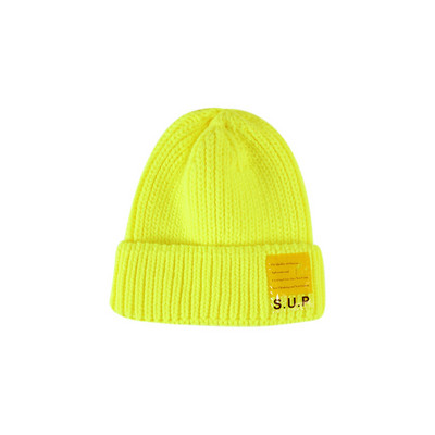 Napi téli női sapka különféle feliratokkal