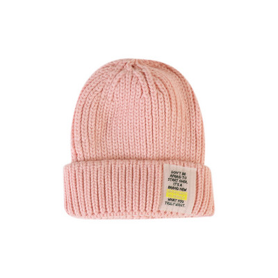 Napi téli női sapka különféle feliratokkal