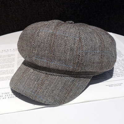 Μαλλίνη τραγιάσκα γυναικεία κατάλληηο για τη καθημερινή χρήση