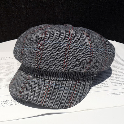 Μαλλίνη τραγιάσκα γυναικεία κατάλληηο για τη καθημερινή χρήση