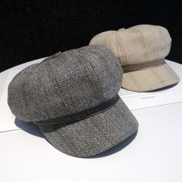 Μαλλίνη τραγιάσκα γυναικεία κατάλληηο για τη καθημερινή χρήση