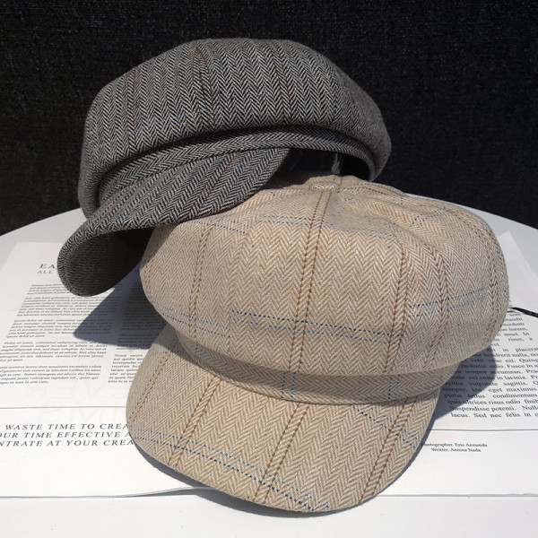 Μαλλίνη τραγιάσκα γυναικεία κατάλληηο για τη καθημερινή χρήση