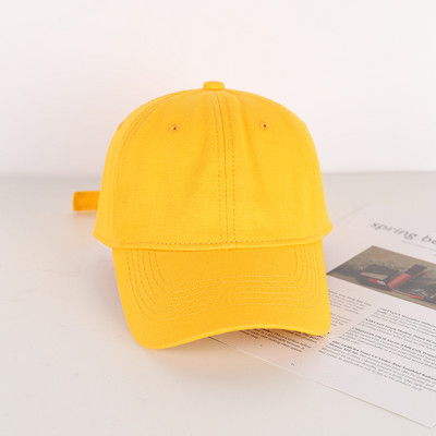 Női alkalmi sapka napellenzővel