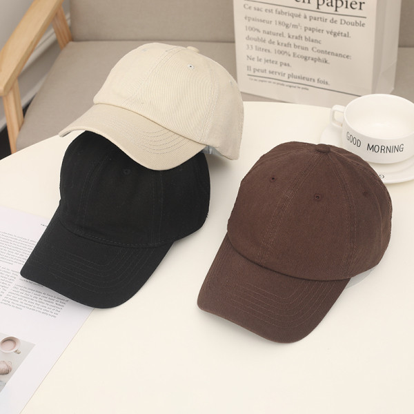 Női alkalmi sapka napellenzővel