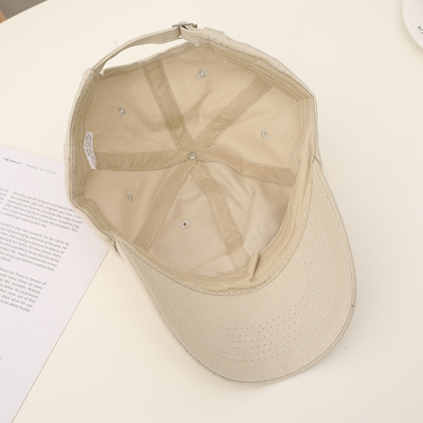 Női alkalmi sapka napellenzővel