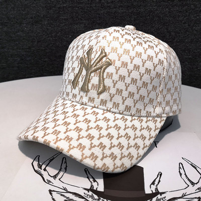 Γυναικείο καπέλο μπέιζμπολ - με κέντημα και γείσο