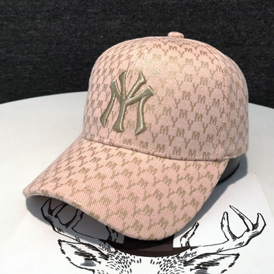 Γυναικείο καπέλο μπέιζμπολ - με κέντημα και γείσο