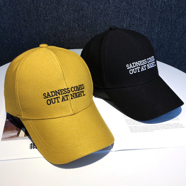 Uniszex baseball sapka hímzett felirattal