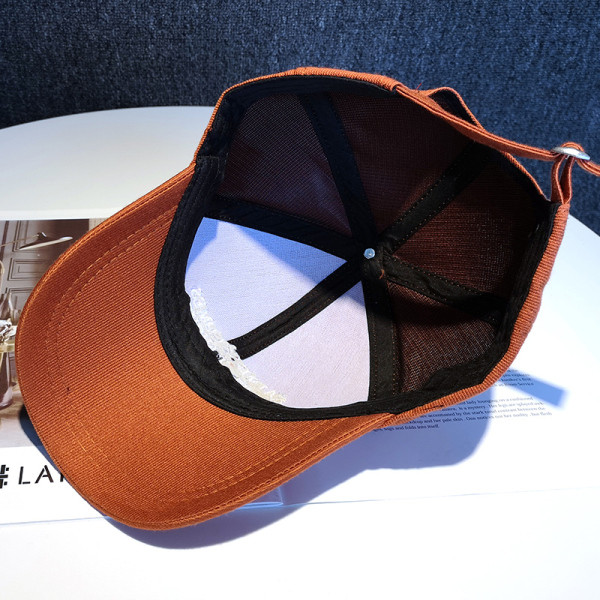 Uniszex baseball sapka hímzett felirattal