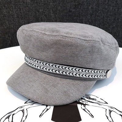 Moderna sieviešu beretes tipa cepure