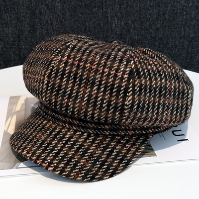 Καρό μάλλινο καπέλο για γυναίκες