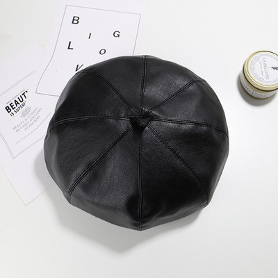 Női bőr barett típusú sapka