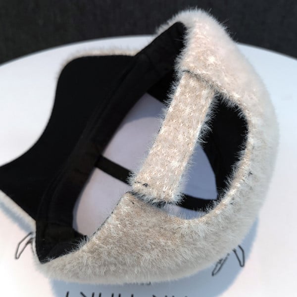 Gyapjú sapka napellenzővel nőknek