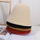 Ženska vunena ribička kapa