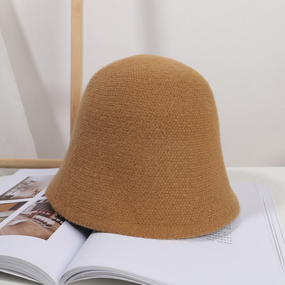 Ženska vunena ribička kapa