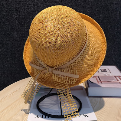 Modern női sapka szalaggal és rojtokkal - nyárra alkalmas